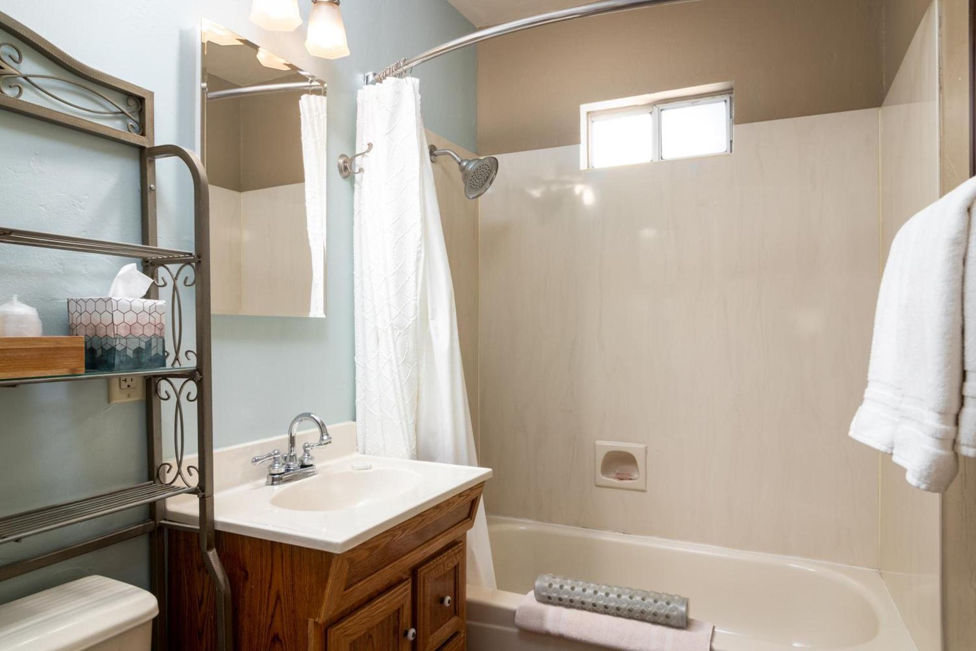 Prescott Pines Inn photo 57