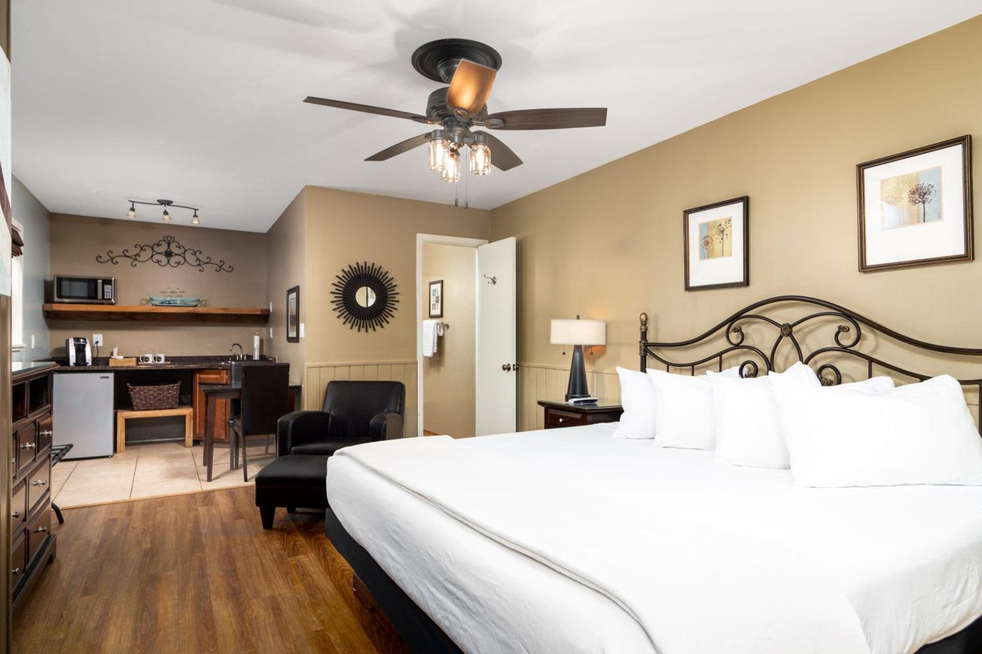 Prescott Pines Inn photo 56