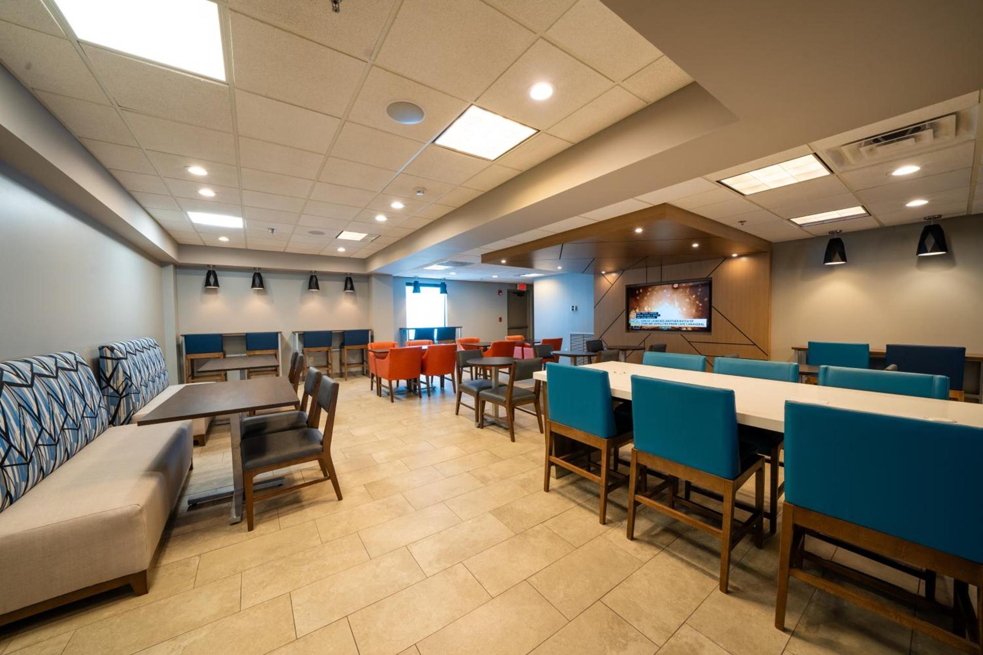 Holiday Inn Express Hotel & Suites Tampa-Oldsmar by IHG photo 78