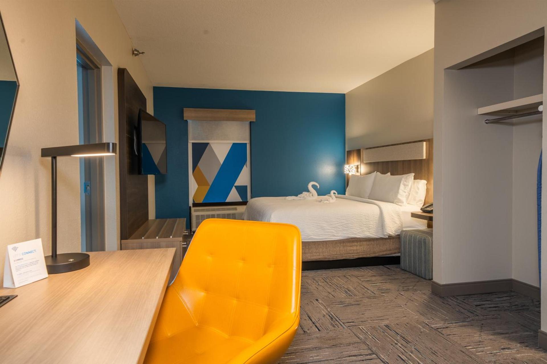 Holiday Inn Express Hotel & Suites Tampa-Oldsmar by IHG photo 13