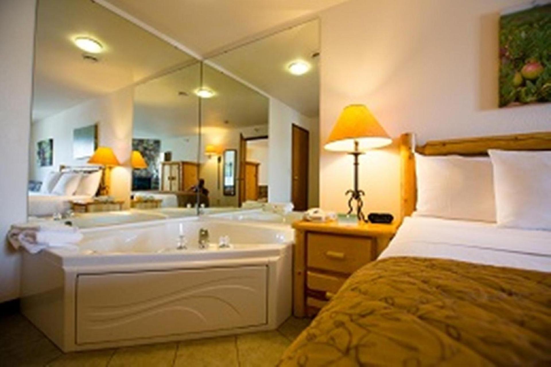 Cranberry Country Lodge photo 34