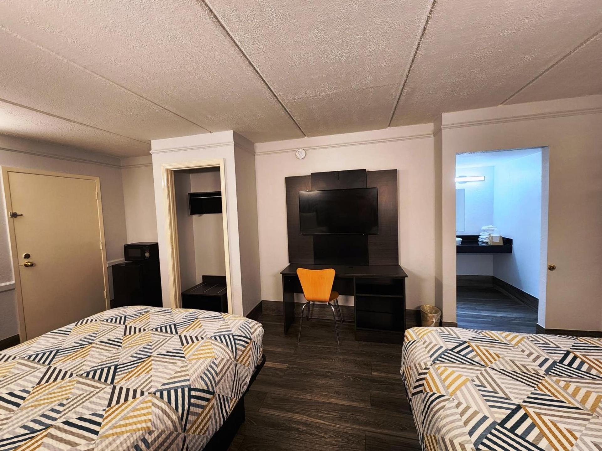 Motel 6-Baytown, TX - Garth Rd photo 35