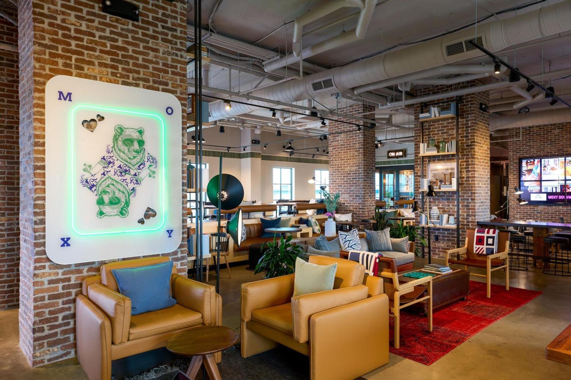 Moxy Charleston Downtown photo 17