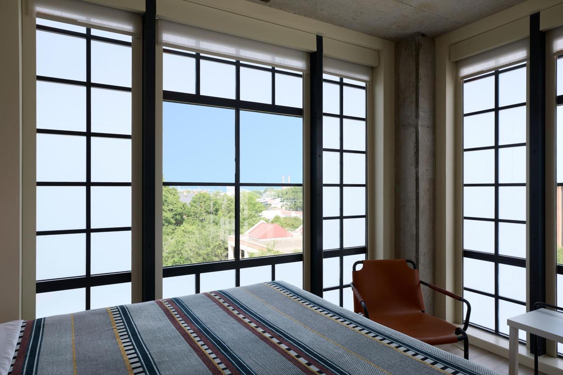 Moxy Charleston Downtown photo 28