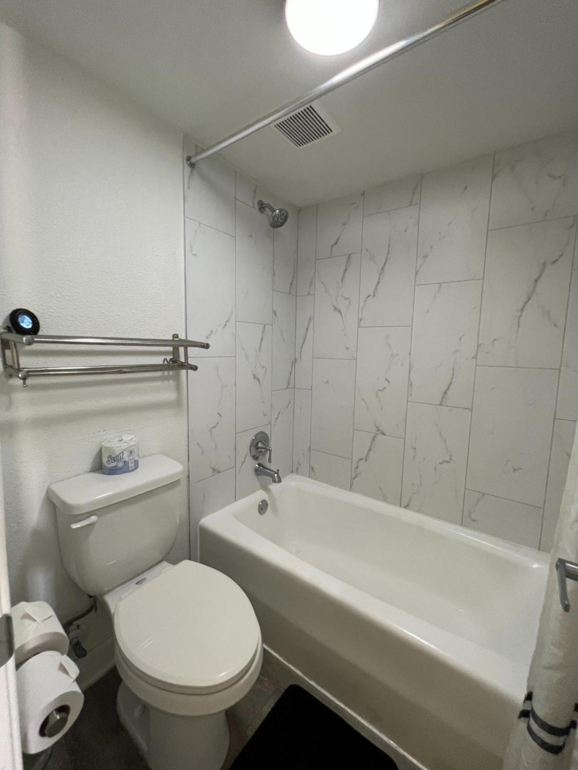 Bposhtels Houston photo 10