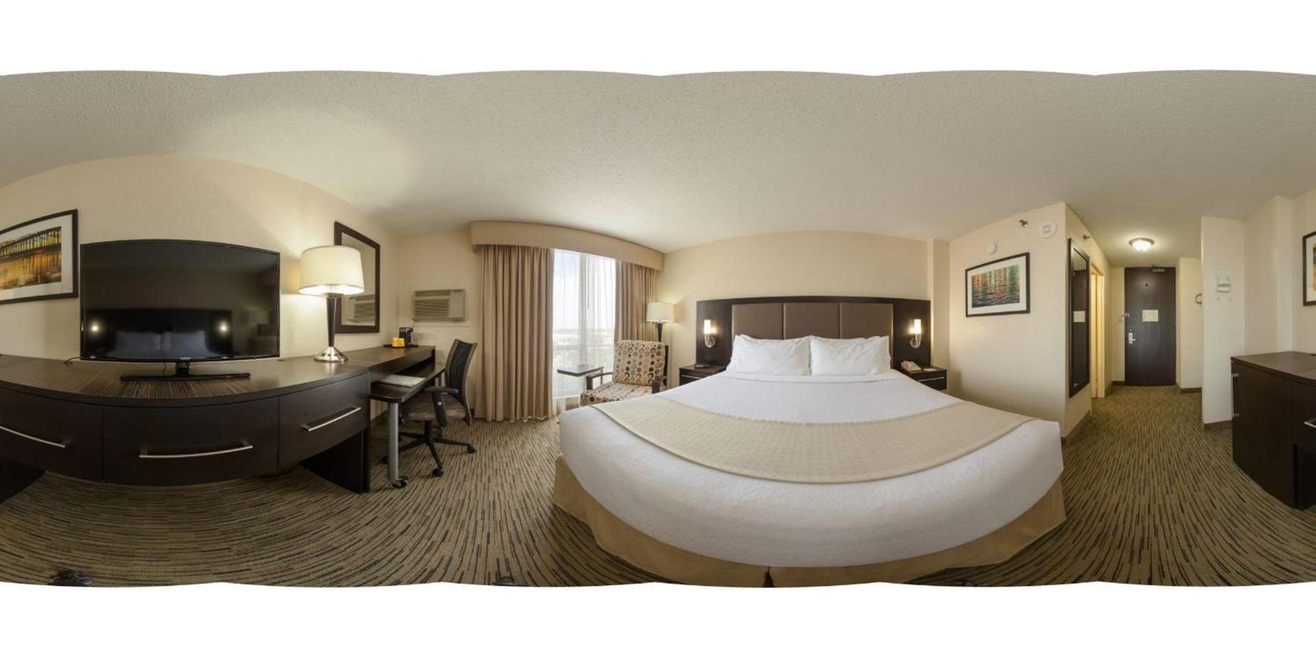 Holiday Inn Miami International Airport by IHG photo 3