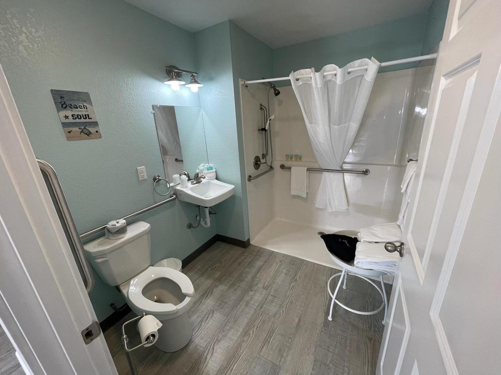 Coastal Inn and Suites photo 27