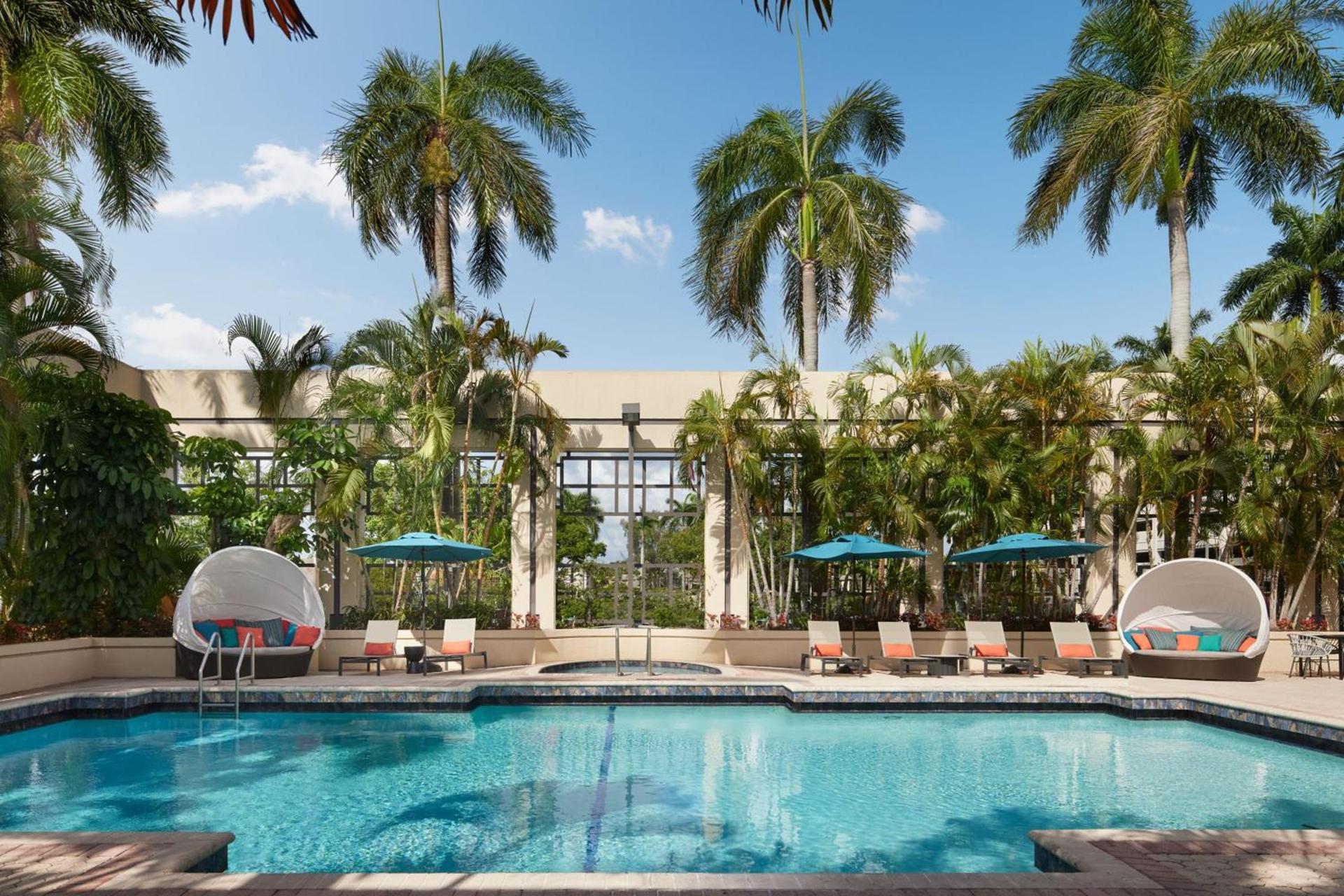 Boca Raton Marriott at Boca Center photo 2
