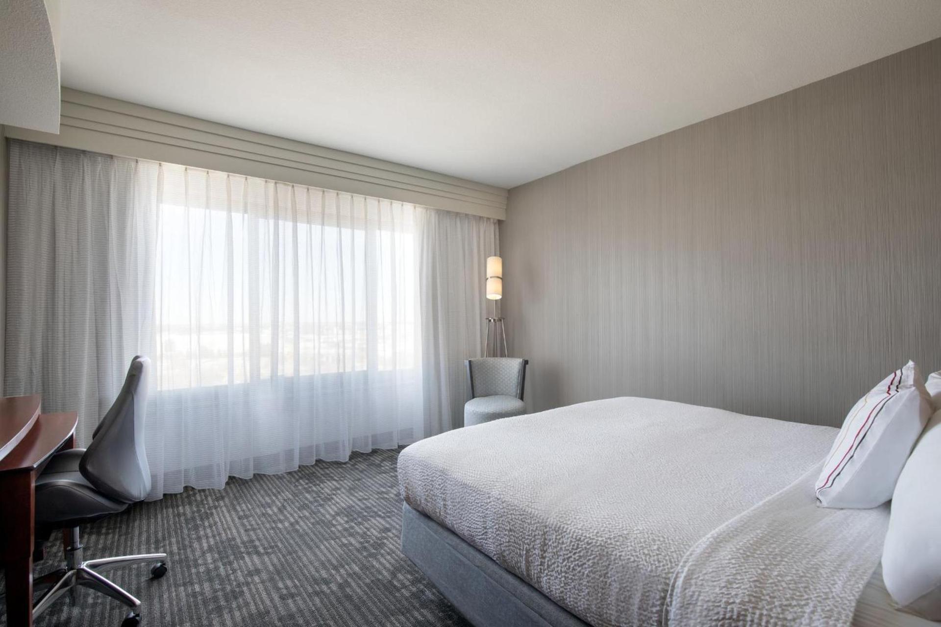 Courtyard by Marriott Fort Smith Downtown photo 5