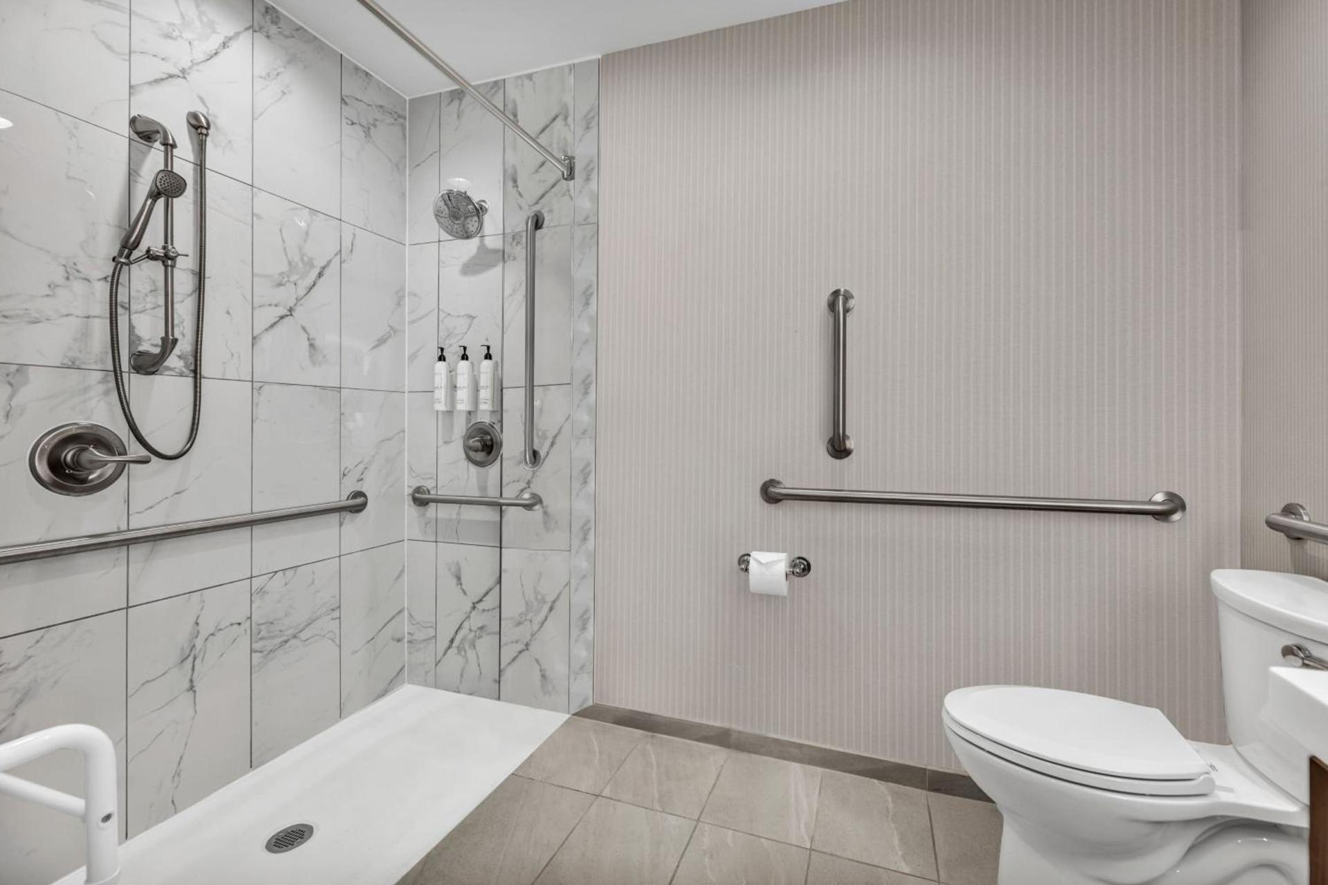 Delta Hotels by Marriott Mount Pleasant photo 26