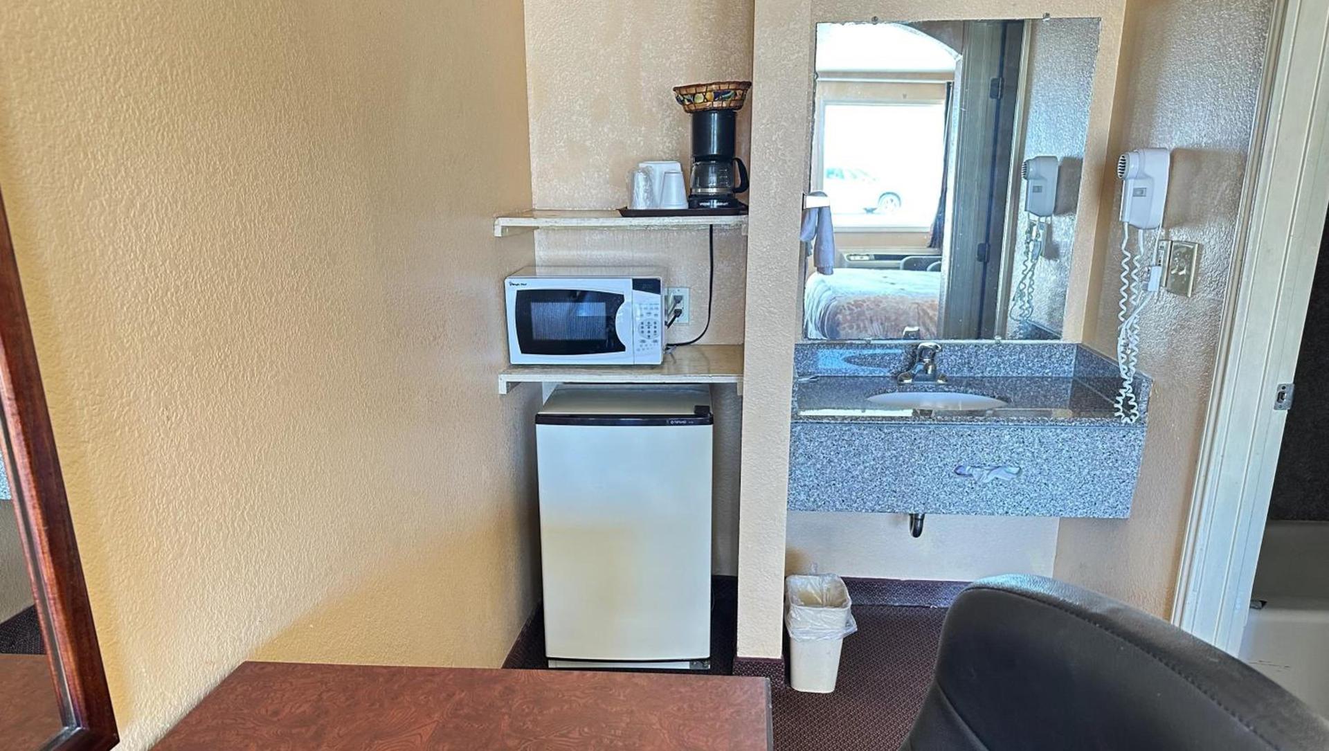 Apollo Lodge and RV Park photo 29