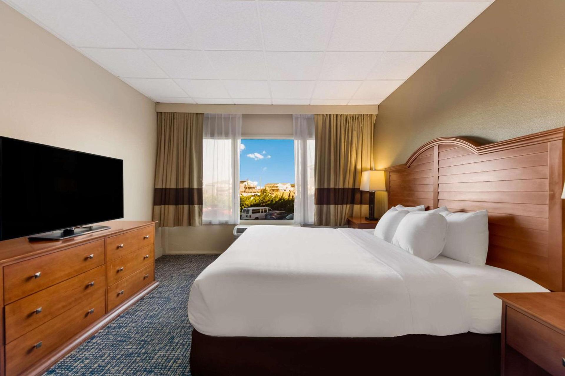 Comfort Inn South Oceanfront photo 39
