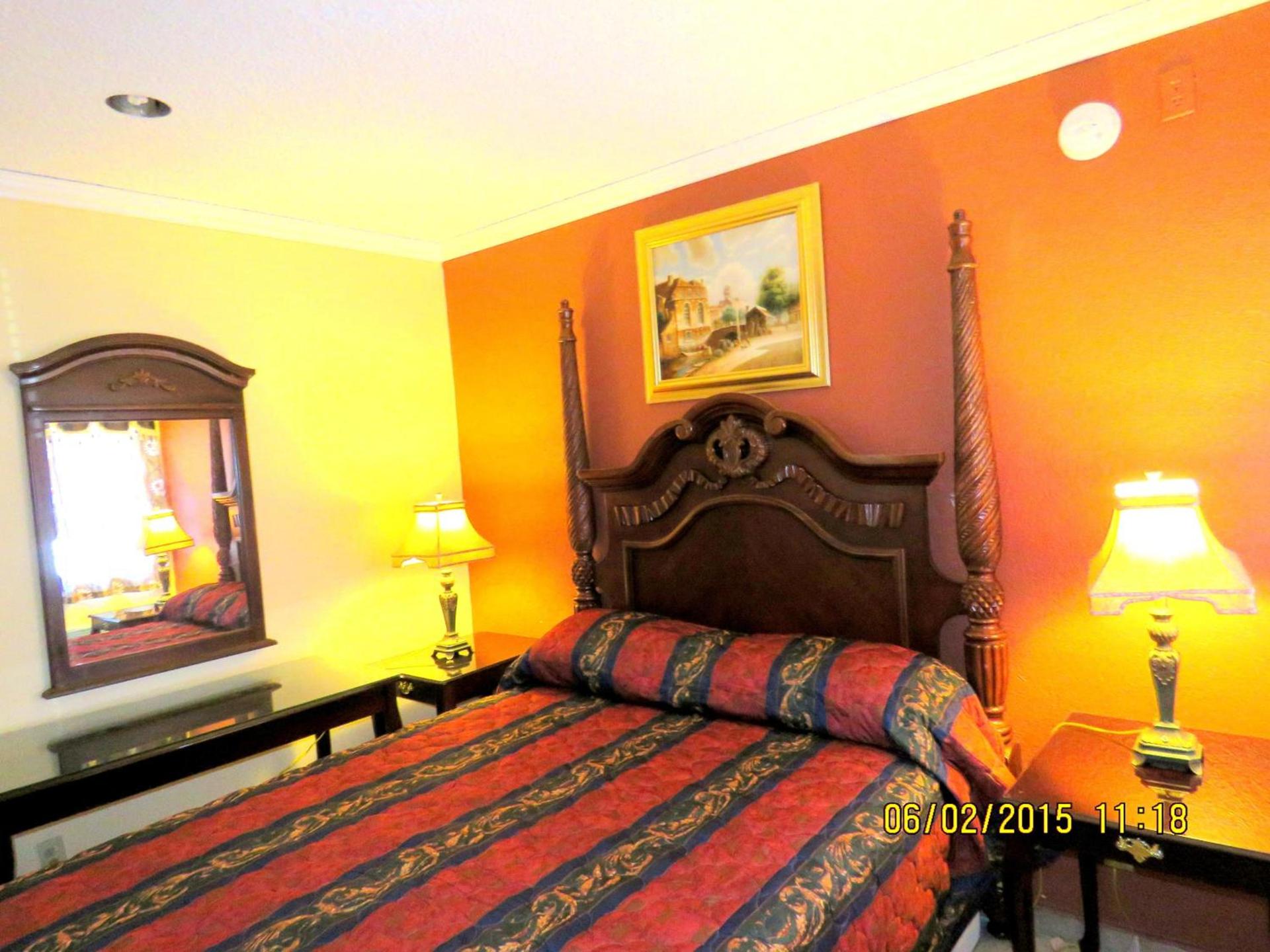 Central Inn Motel photo 21