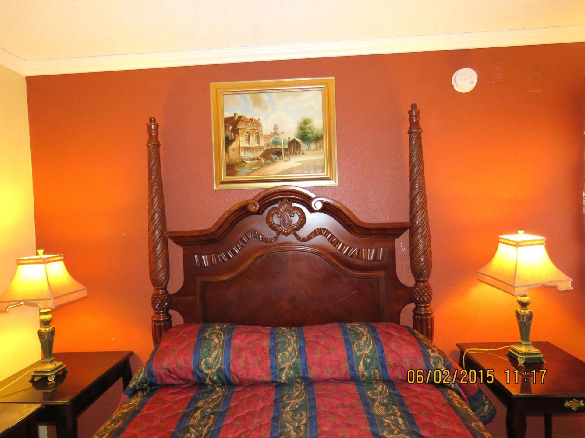 Central Inn Motel photo 23