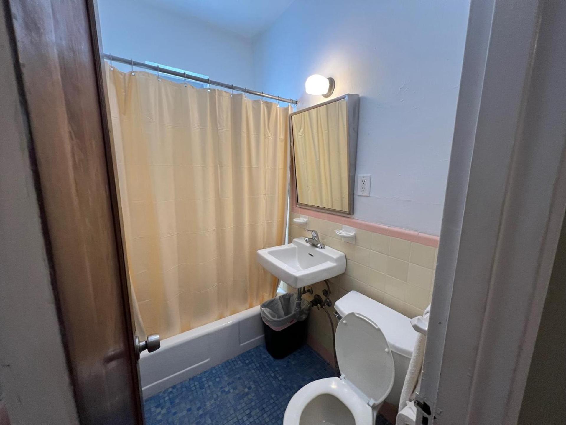 Sherbrooke All Suites Hotel photo 17