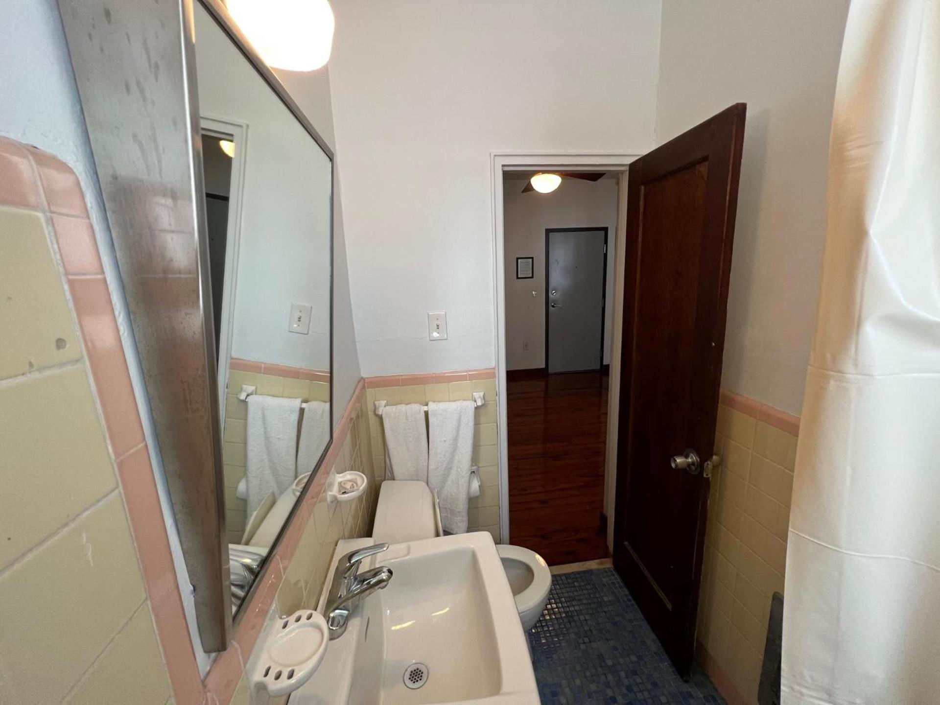 Sherbrooke All Suites Hotel photo 18