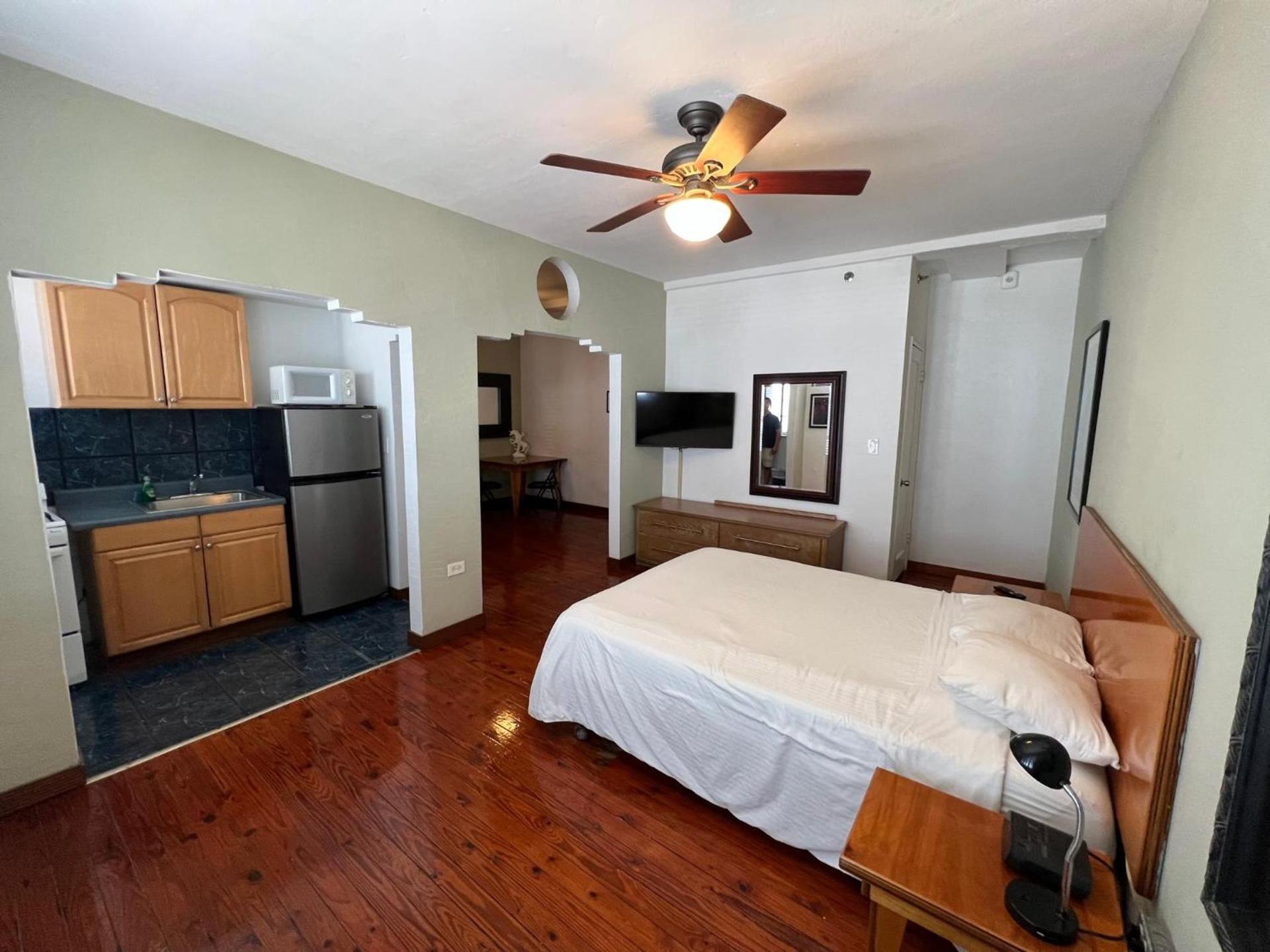Sherbrooke All Suites Hotel photo 13