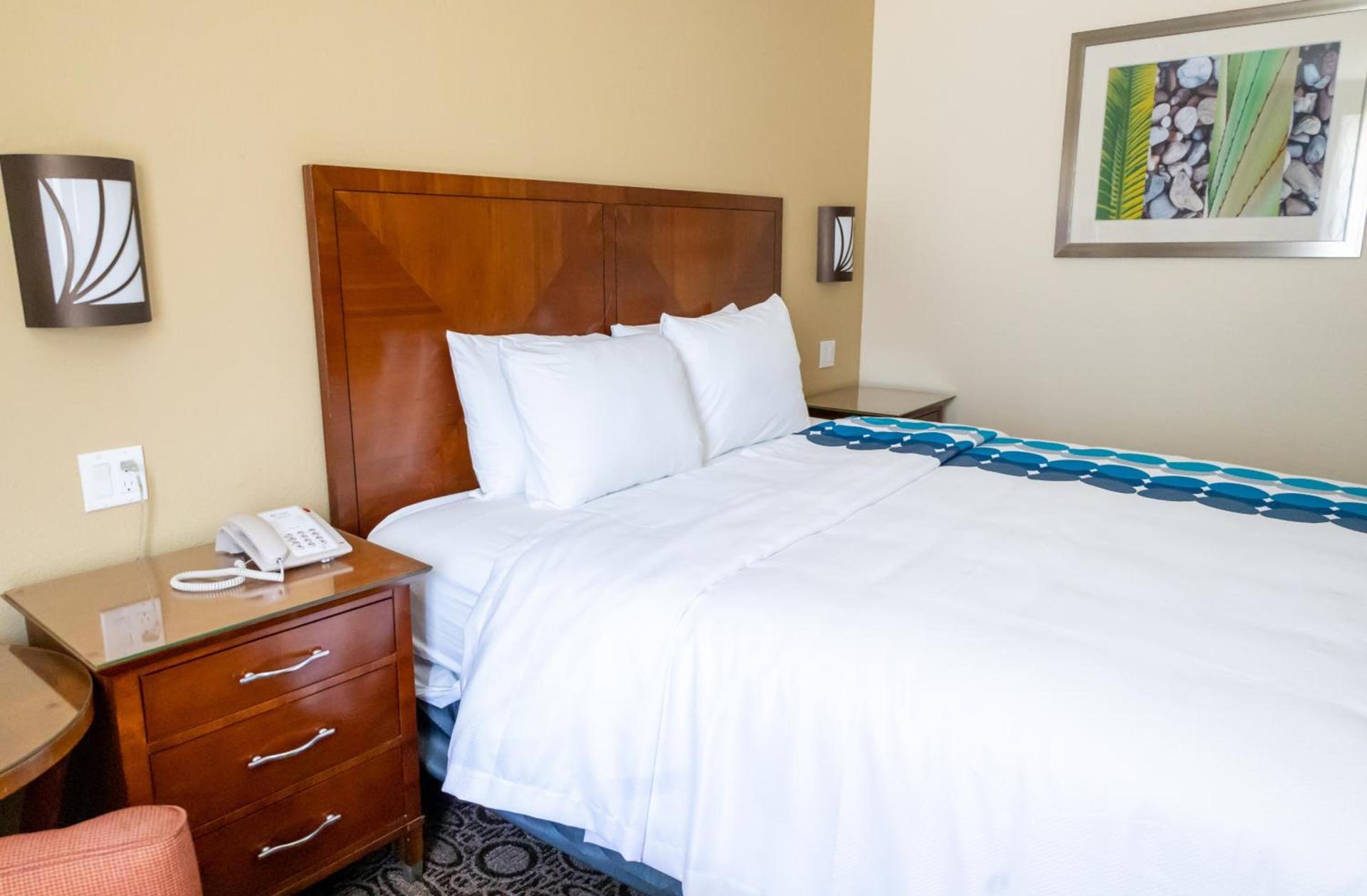 Days Inn by Wyndham College Park Atlanta Airport South photo 17
