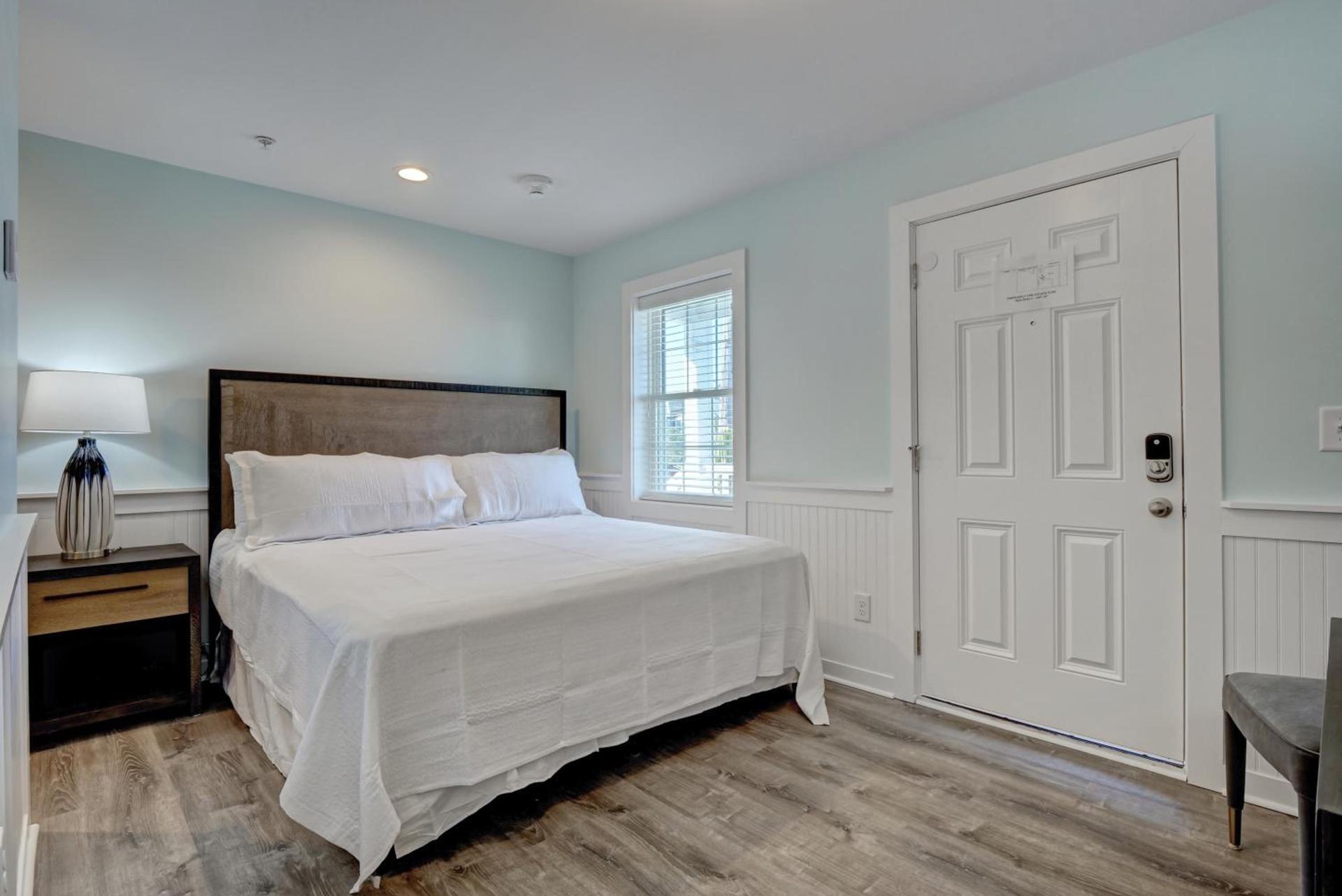 Loggerhead Inn and Suites photo 78