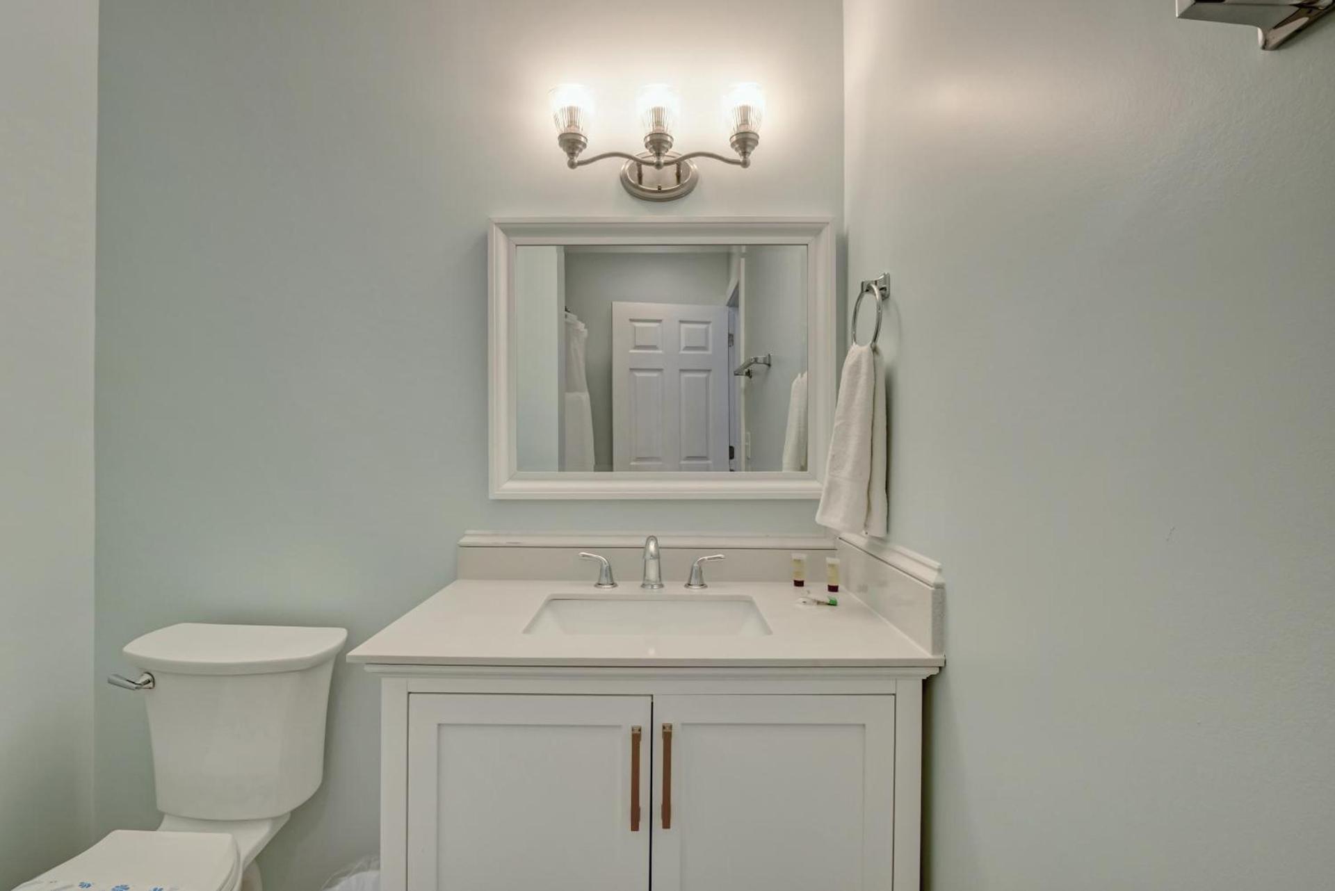 Loggerhead Inn and Suites photo 75