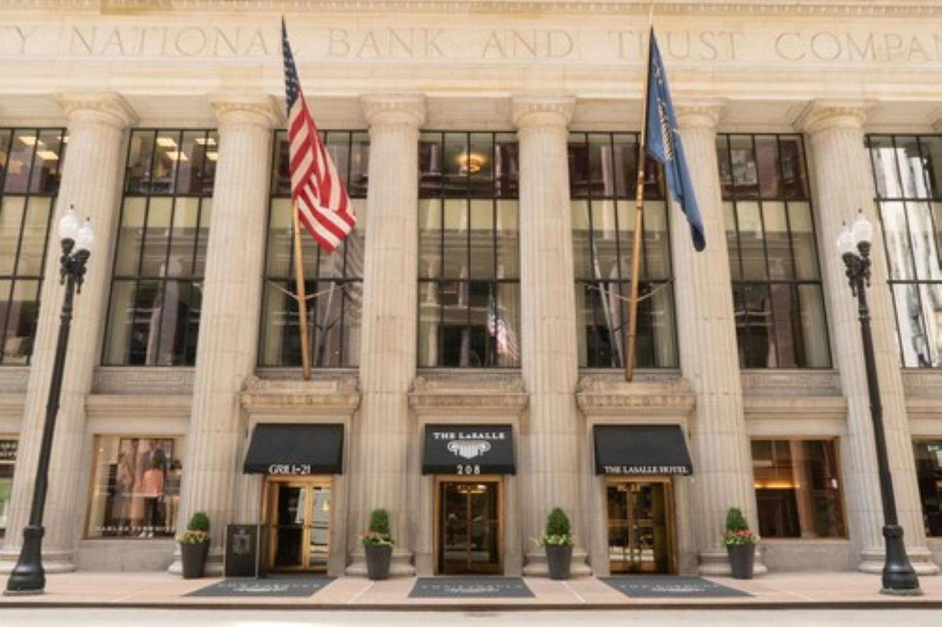 The LaSalle Chicago, Autograph Collection photo 1