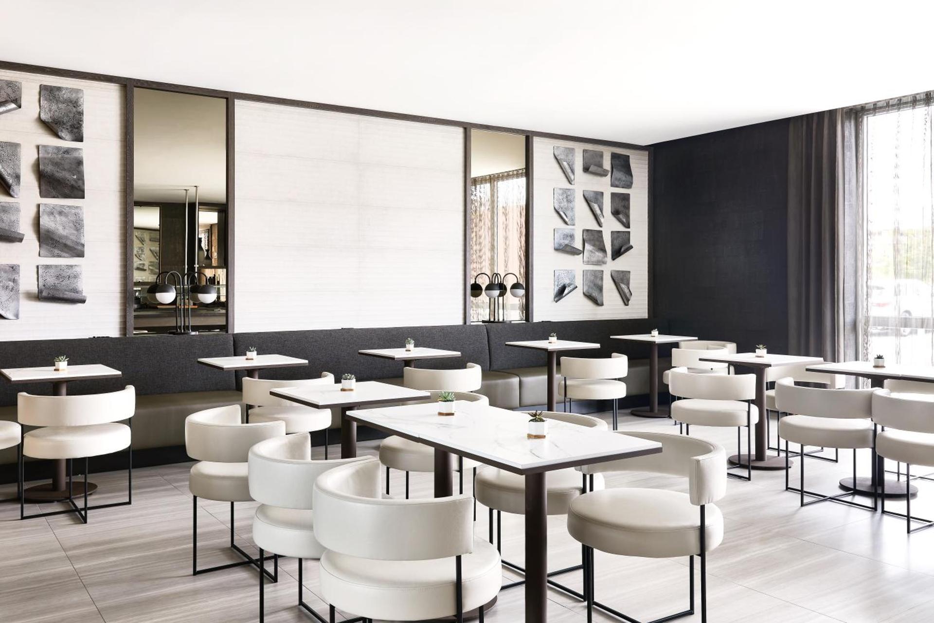 AC Hotel by Marriott Miami Airport West/Doral photo 57