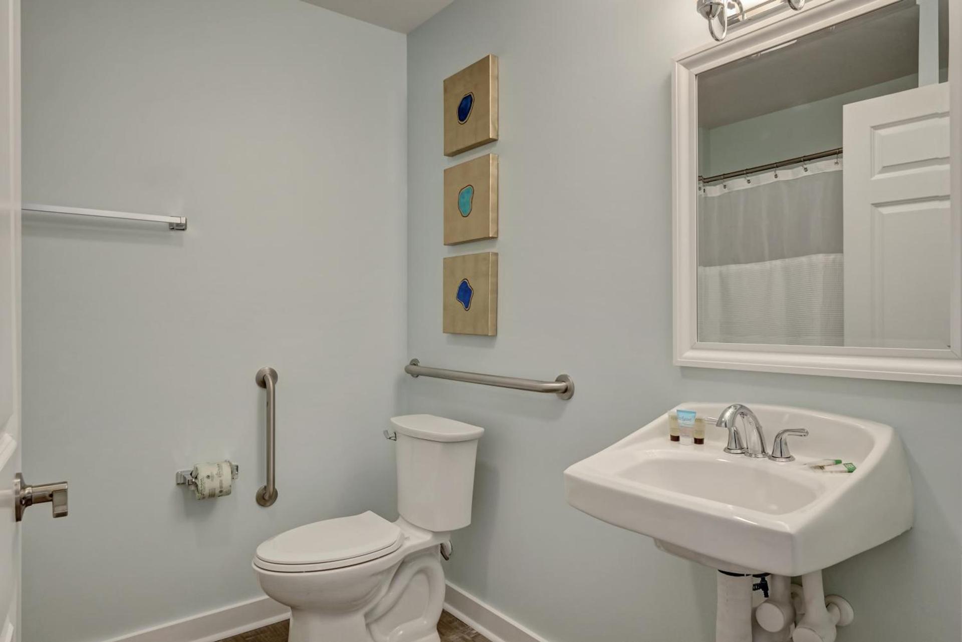 Loggerhead Inn and Suites photo 52