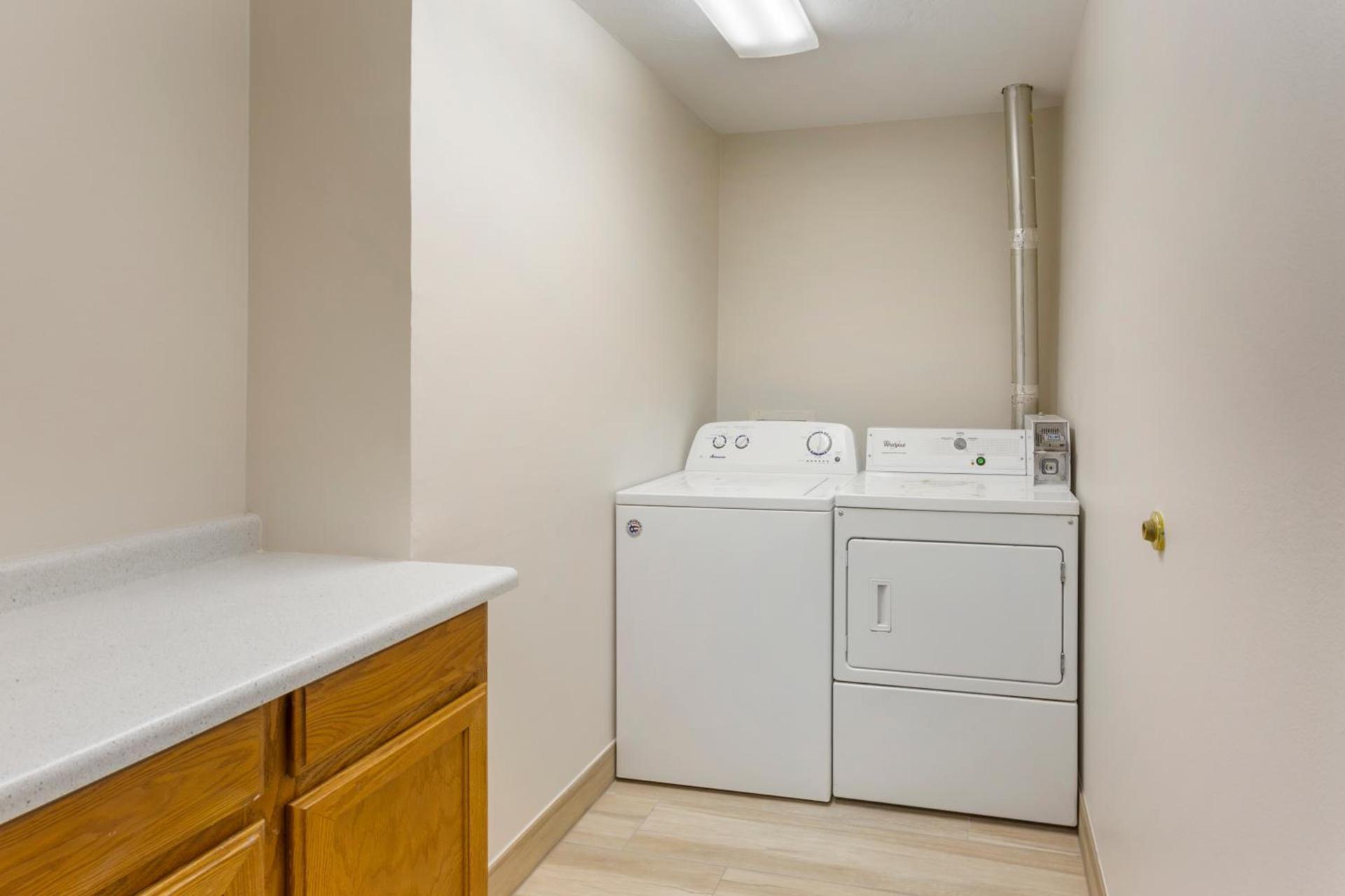 Quality Inn & Suites Fillmore I-15 photo 38