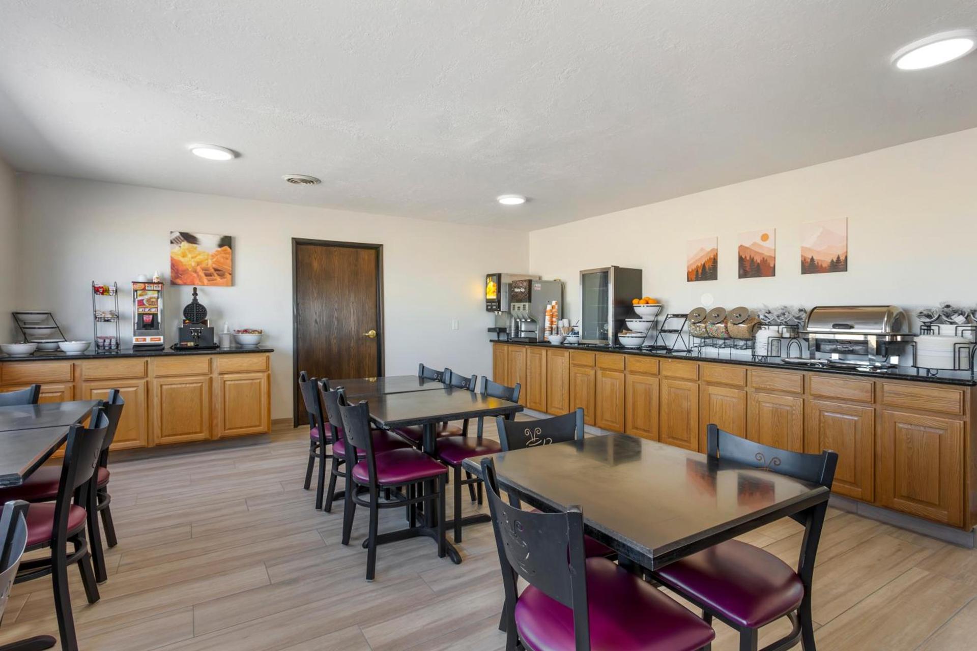 Quality Inn & Suites Fillmore I-15 photo 40