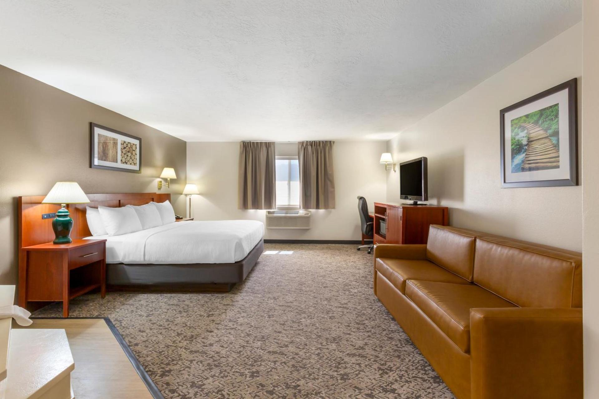 Quality Inn & Suites Fillmore I-15 photo 47