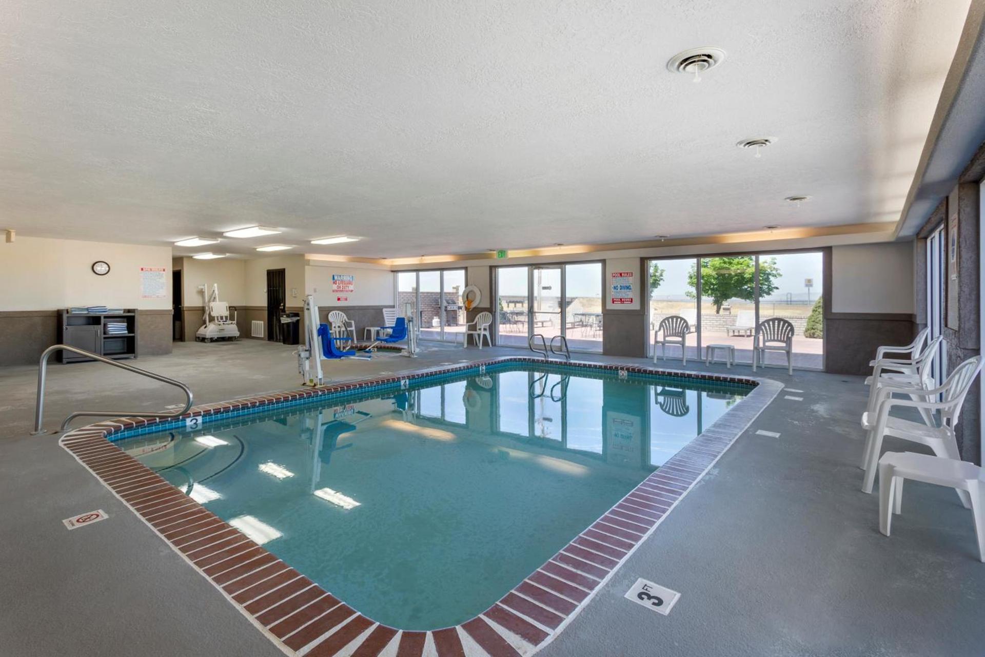 Quality Inn & Suites Fillmore I-15 photo 48