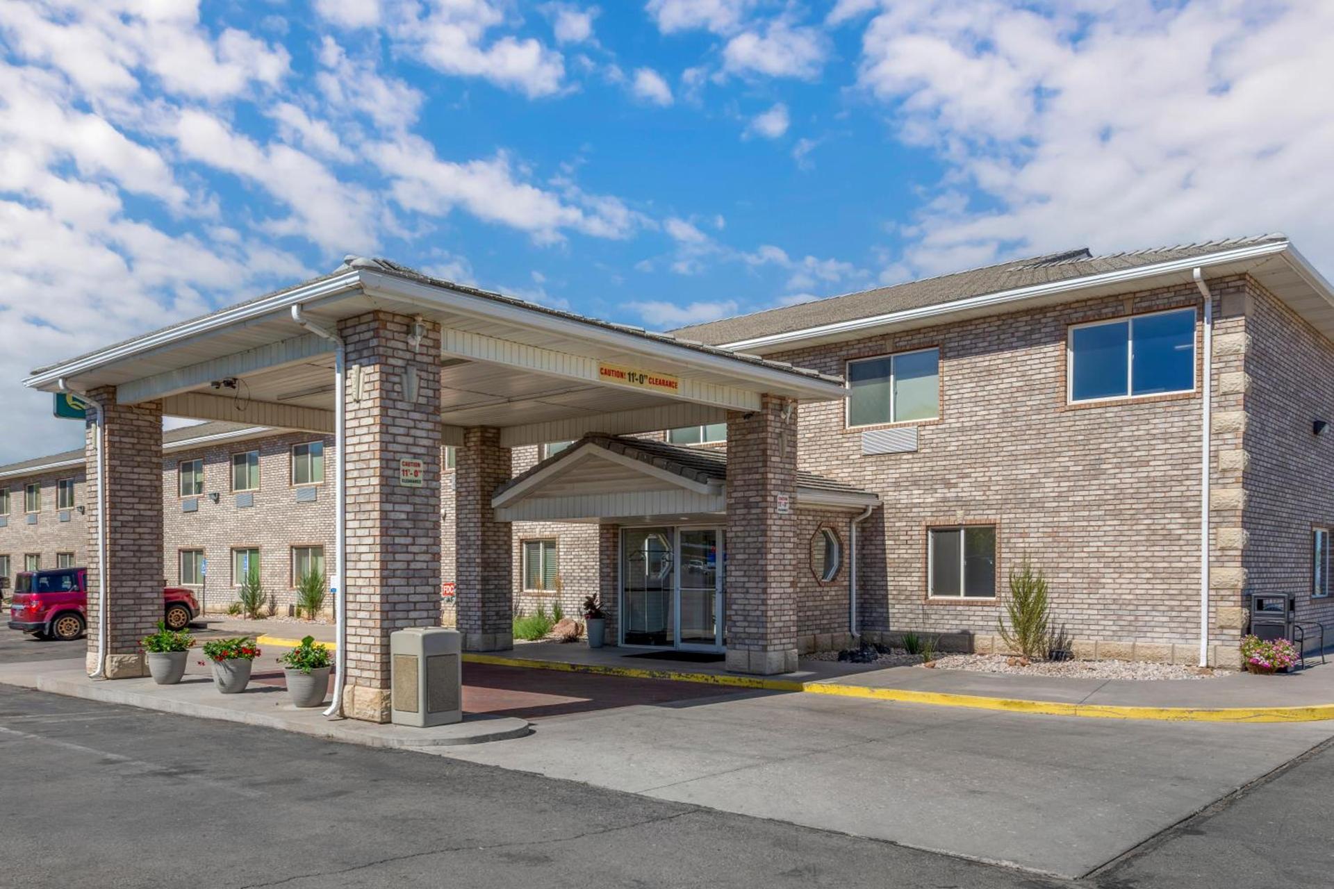 Quality Inn & Suites Fillmore I-15 photo 51