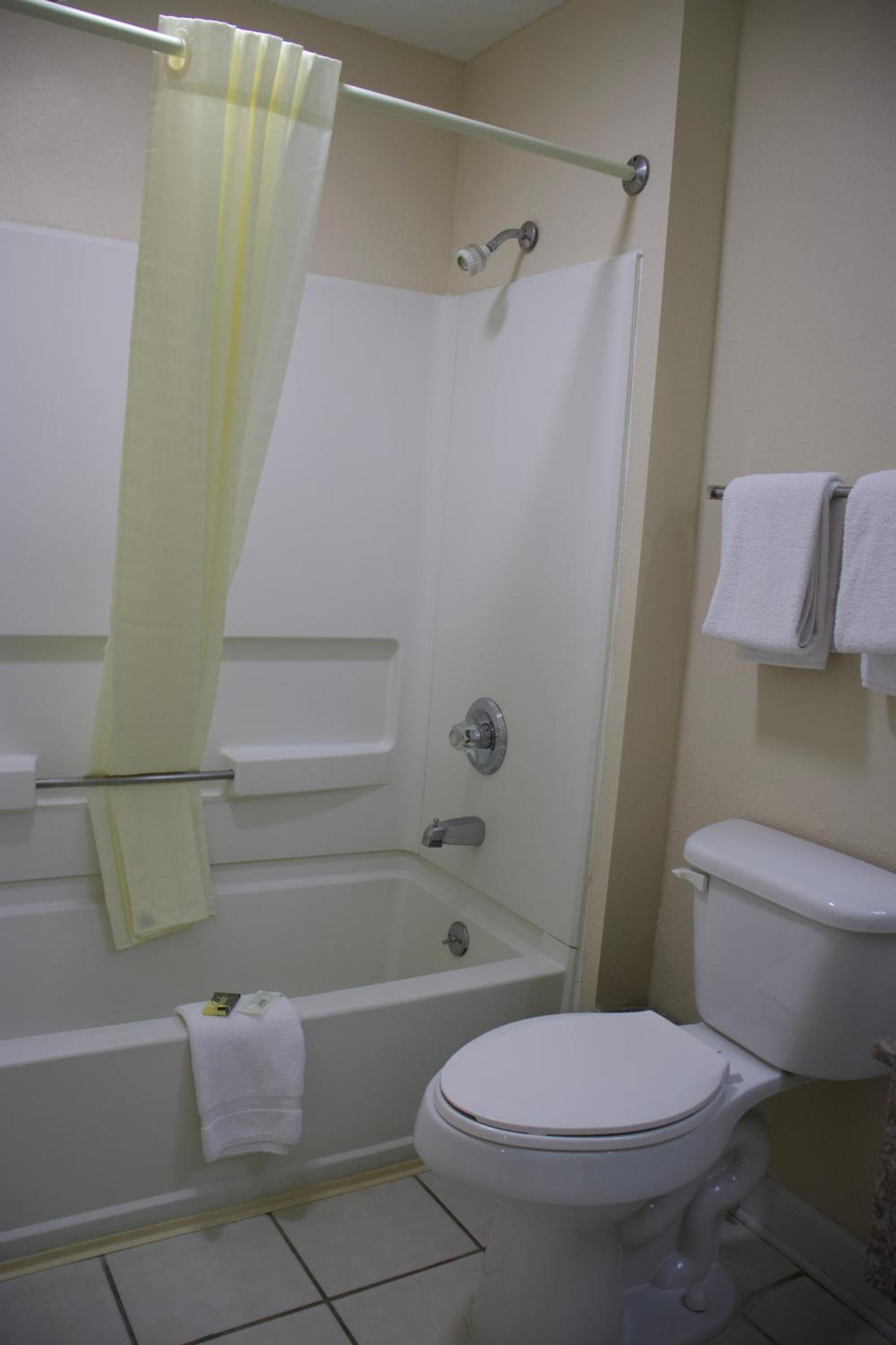 Legacy Inn - Cookeville photo 13
