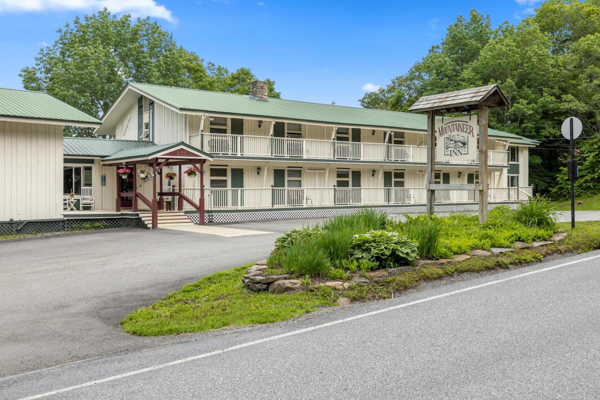 Mountaineer Inn — hotel in West Dover