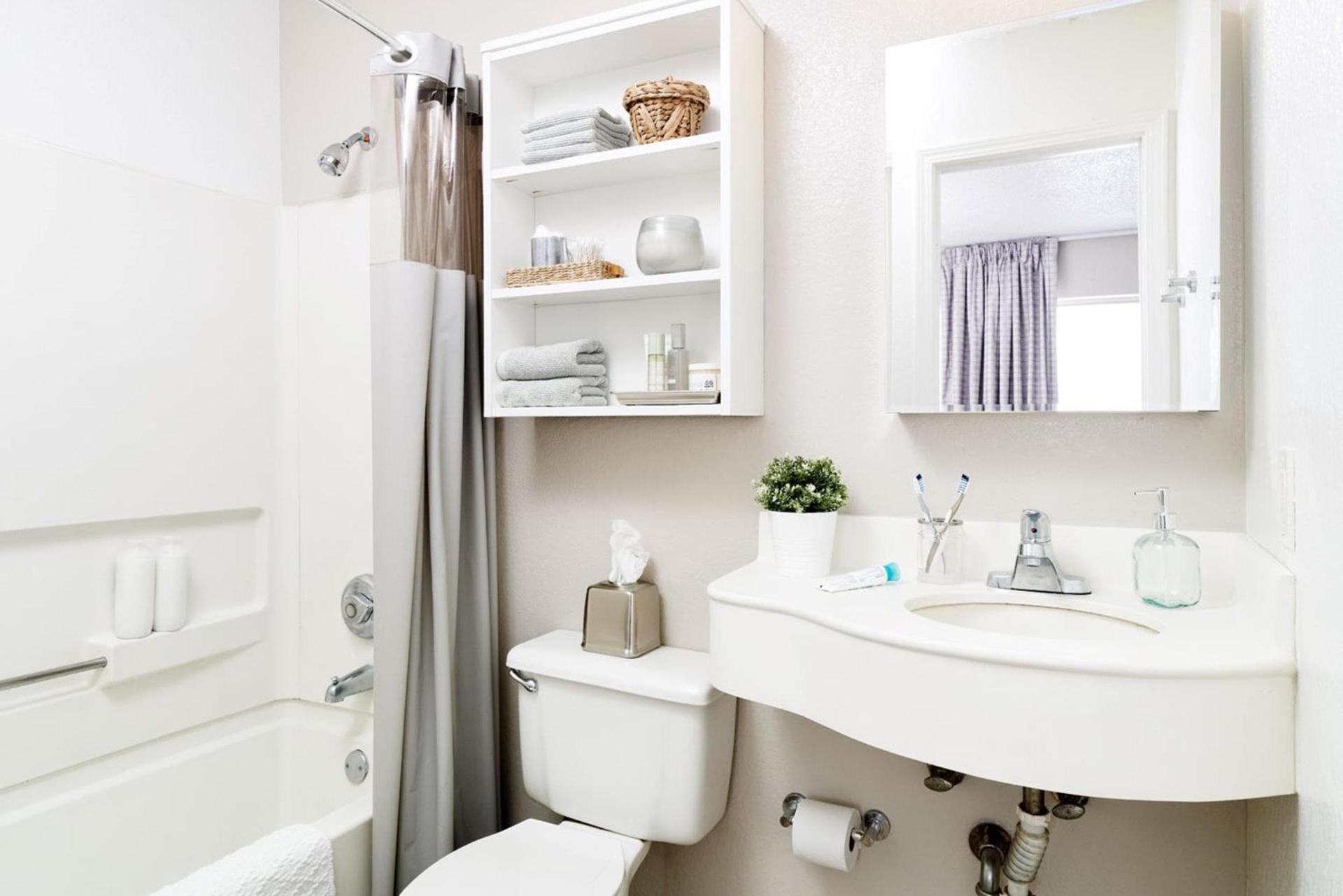 InTown Suites Extended Stay Atlanta GA - Forest Park photo 4