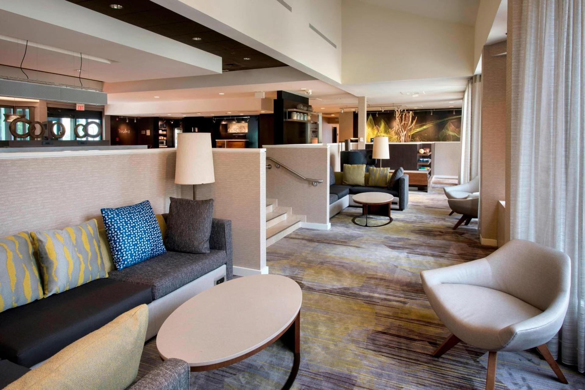 Courtyard by Marriott Norwalk photo 3