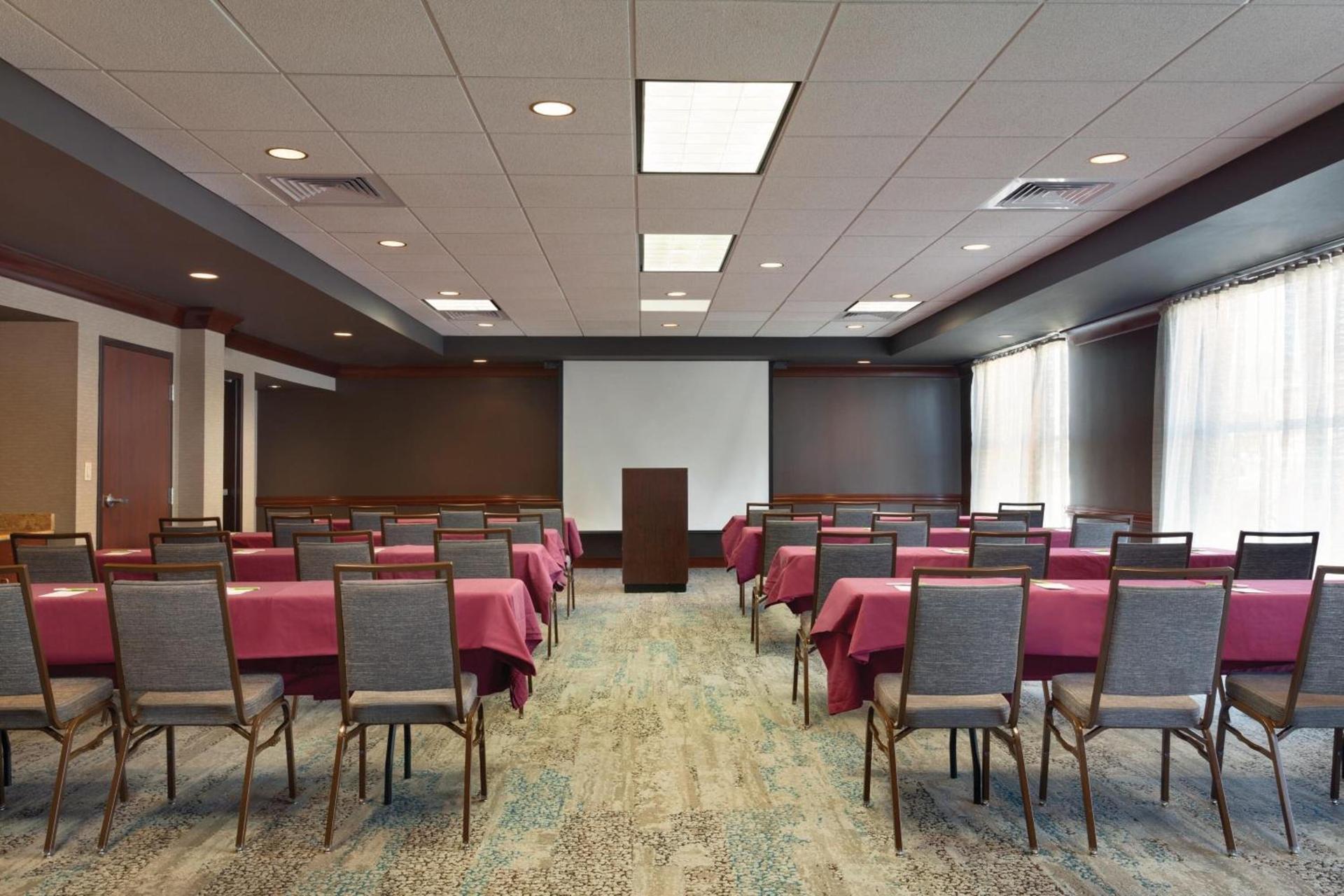 Courtyard by Marriott Fort Smith Downtown photo 24
