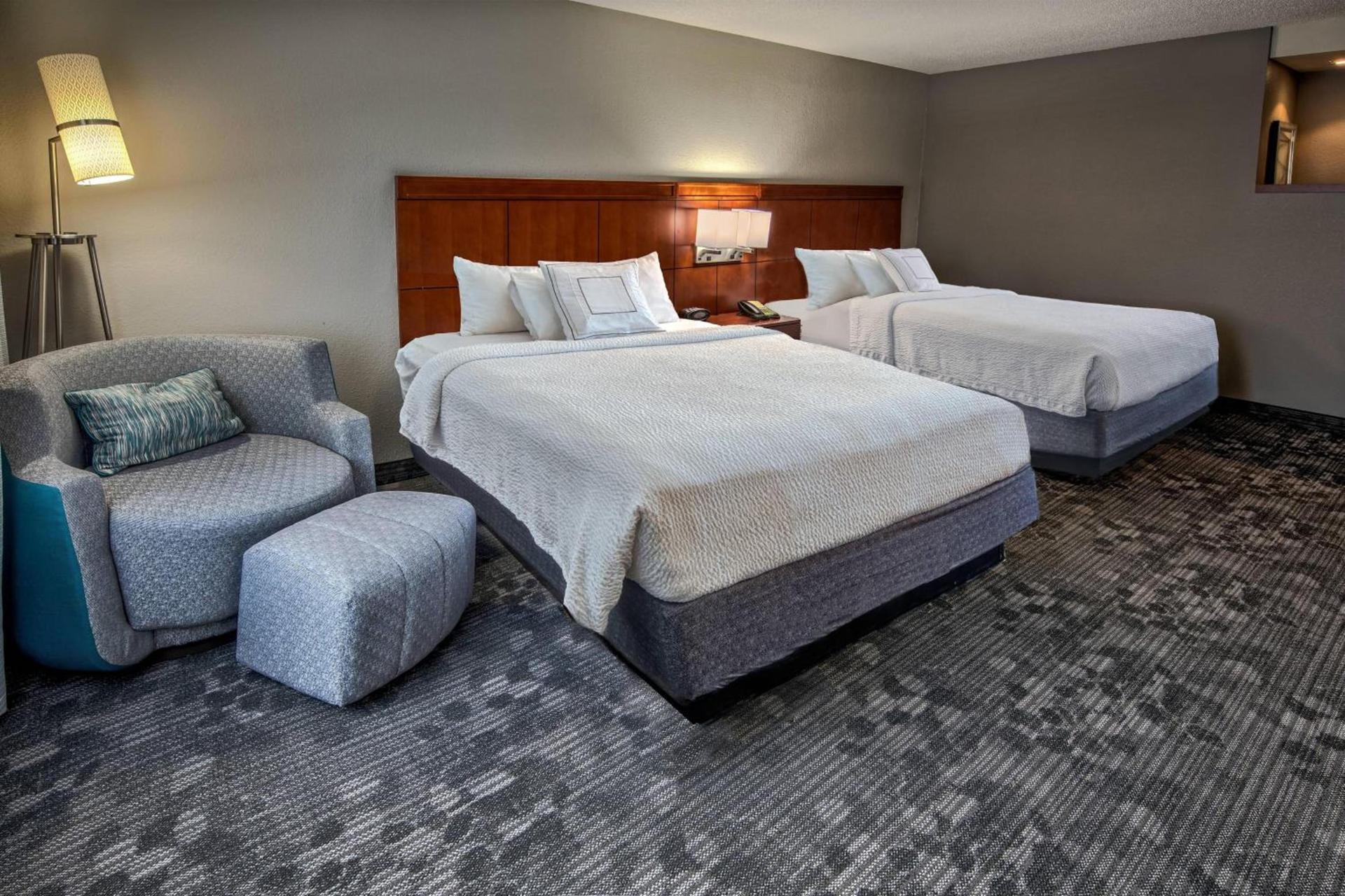 Courtyard by Marriott Troy photo 9