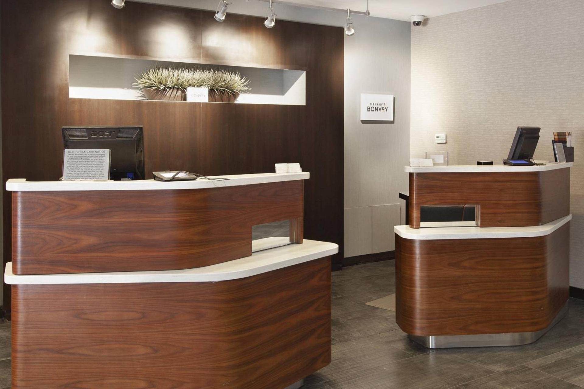 Courtyard by Marriott Valdosta photo 2