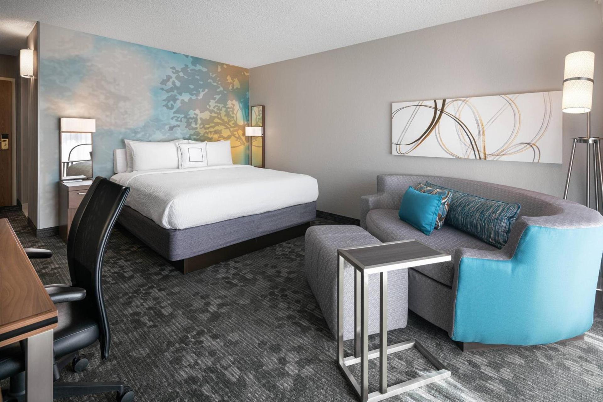 Courtyard by Marriott Las Vegas Convention Center photo 8
