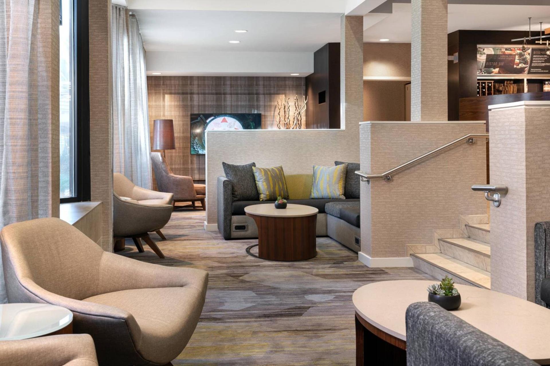 Courtyard by Marriott Las Vegas Convention Center photo 18