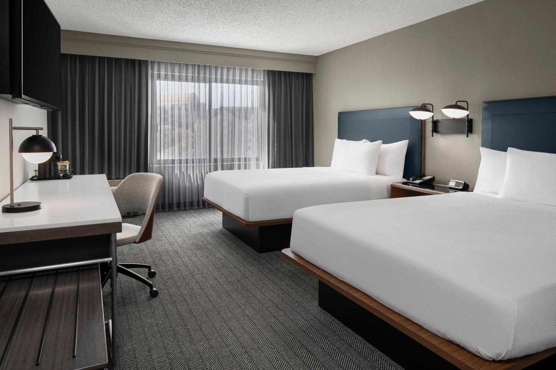Courtyard by Marriott Jacksonville Butler Boulevard photo 6