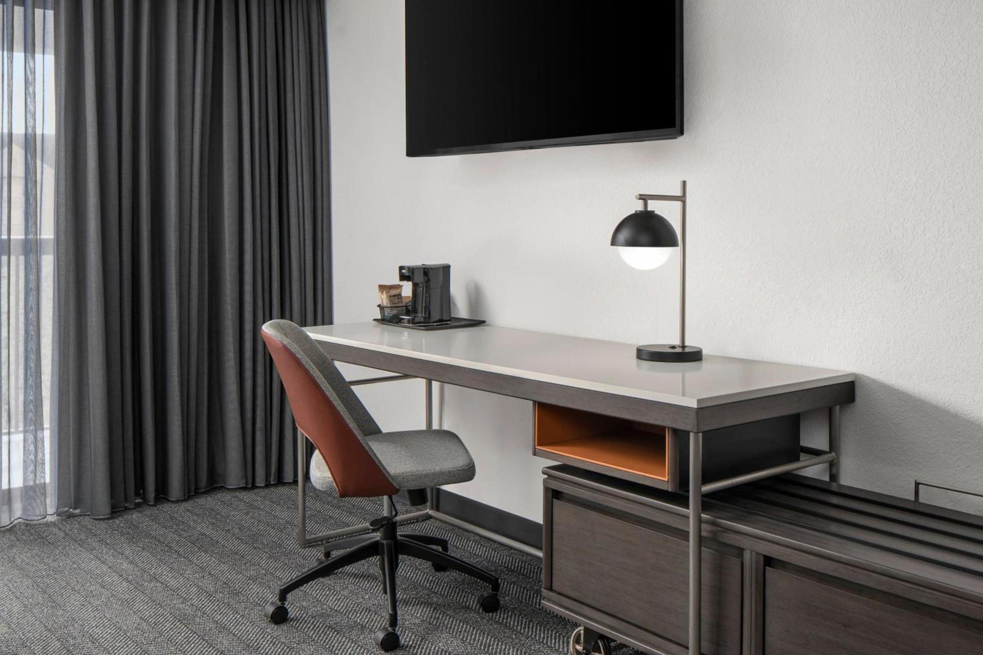 Courtyard by Marriott Jacksonville Butler Boulevard photo 13