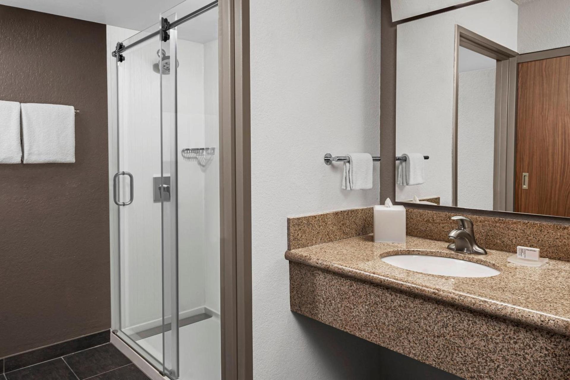 Courtyard by Marriott Jacksonville Butler Boulevard photo 17