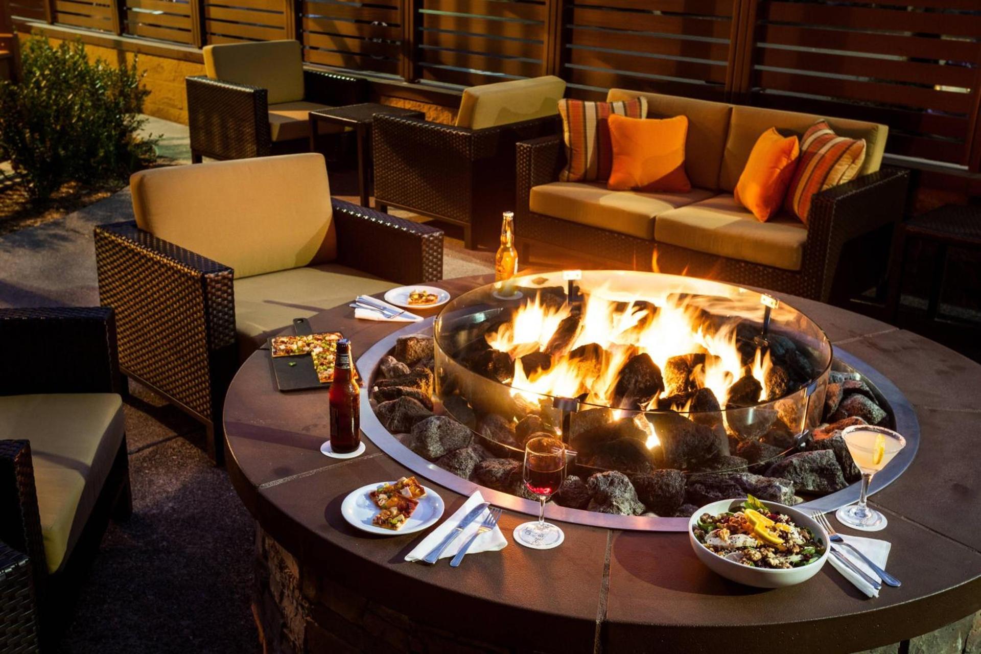 Courtyard by Marriott Santa Rosa photo 17