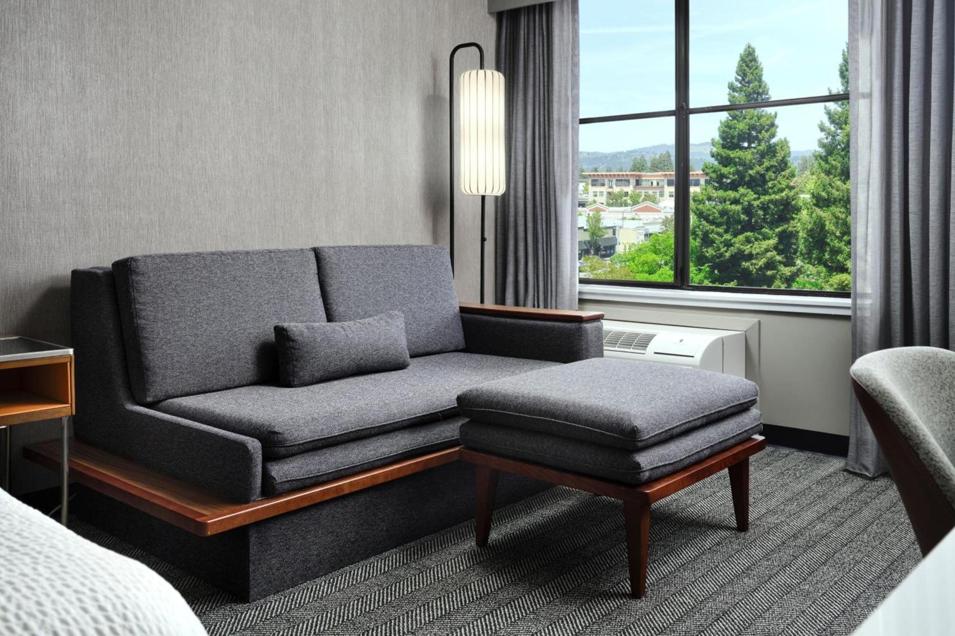 Courtyard by Marriott Santa Rosa photo 8