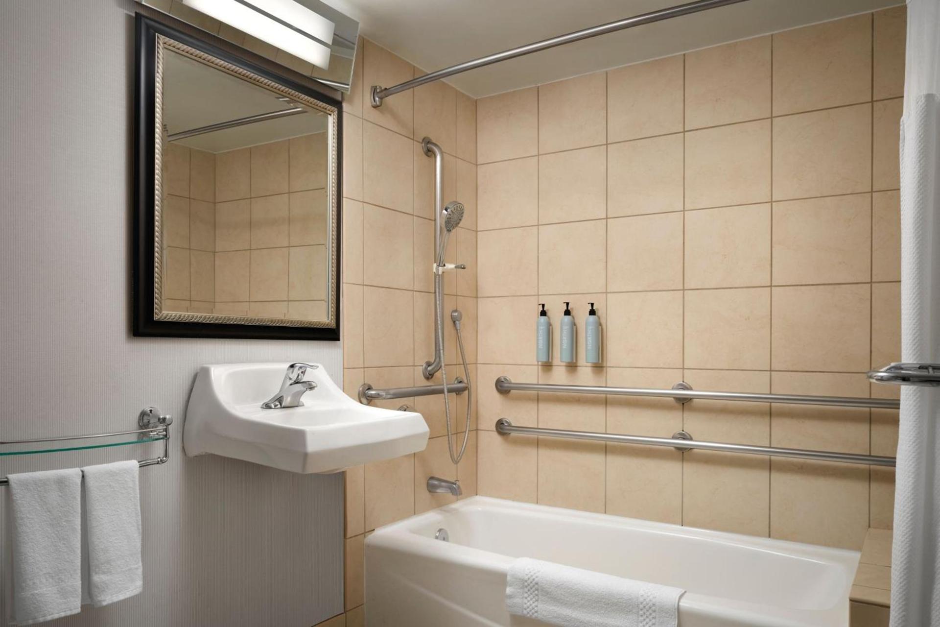 Courtyard by Marriott Santa Rosa photo 12