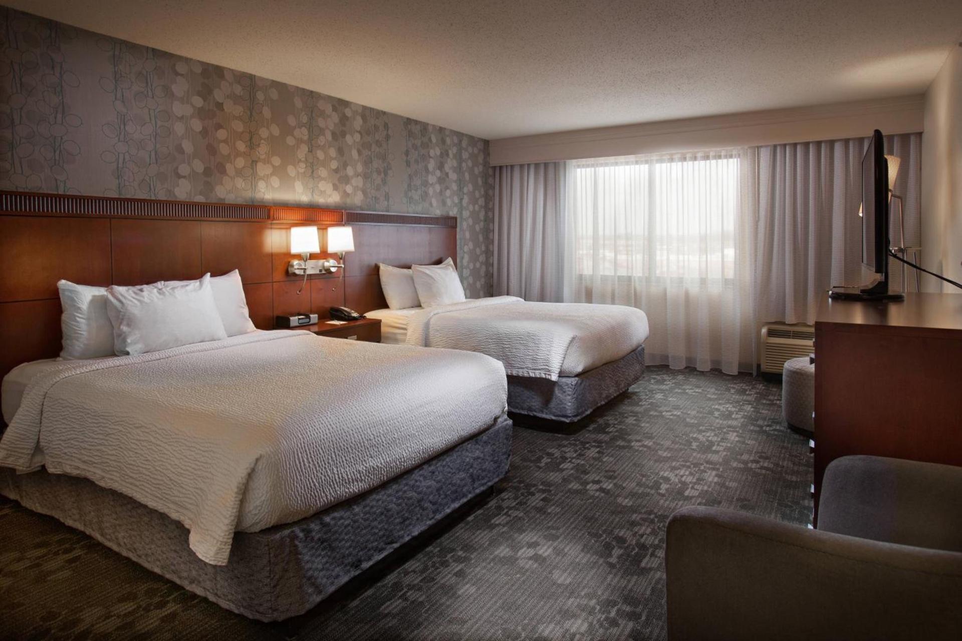Courtyard by Marriott Fayetteville photo 7