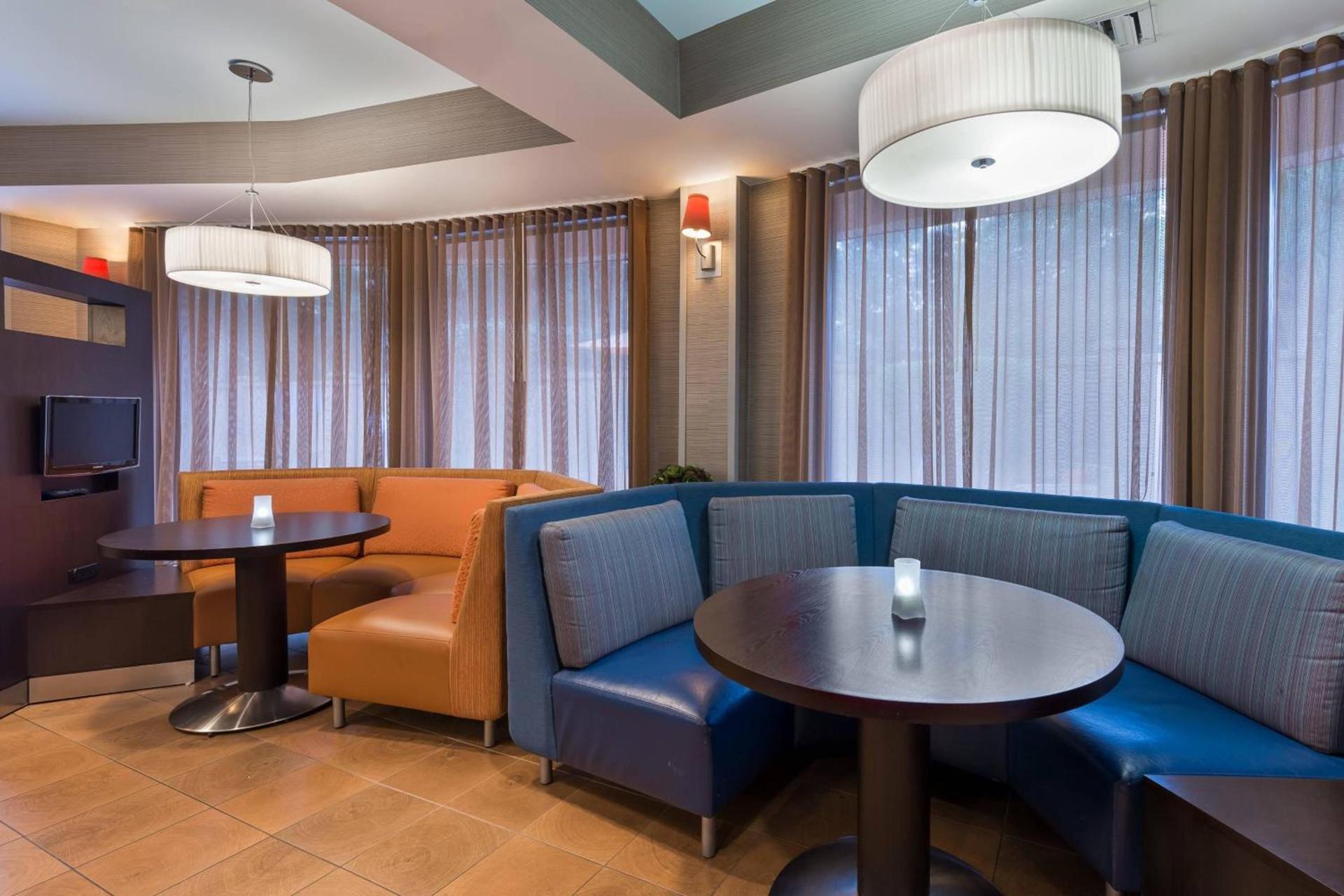 Courtyard by Marriott Gainesville FL photo 11