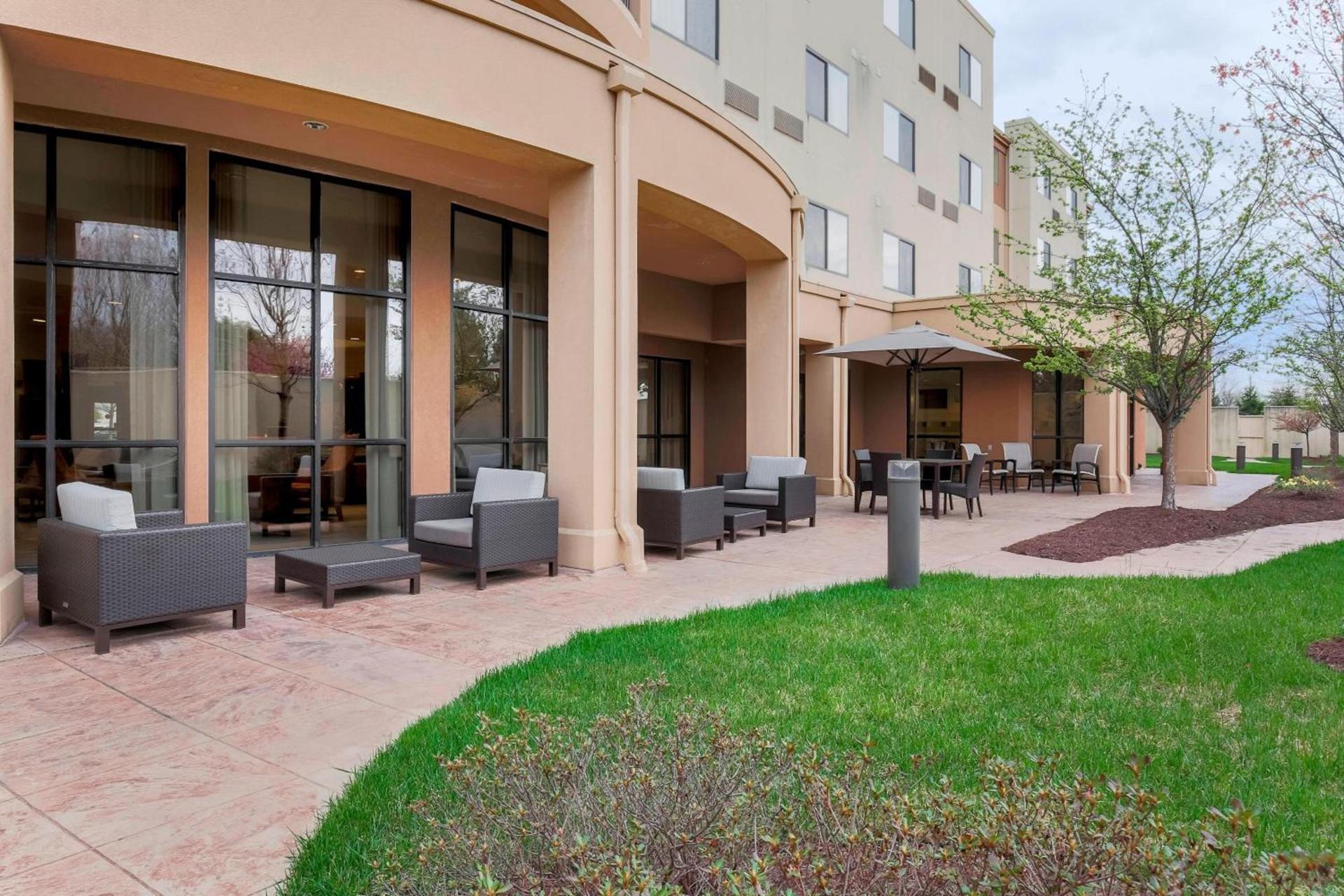Courtyard by Marriott Potomac Mills Woodbridge photo 7